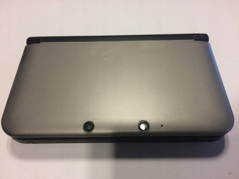 KONSOLA NINTENDO 3DS XL NIEBIESKA/SREBRNA + ŁADOWARKA + PUDEŁKO + RYSIK