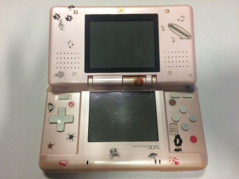 KONSOLA NINTENDO DS W KOLORZE RÓŻOWYM