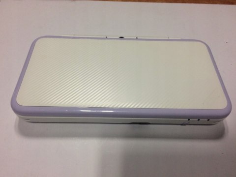 PIĘKNA ZADBANA KONSOLA NINTENDO 2DS XL W KOLORZE LAWENDOWYM + GRA TOMODACHI