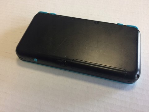 KONSOLA NEW NINTENDO 2DS XL NIEBIESKO-CZARNA + RYSIK + ŁAD