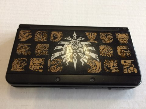 KONSOLA NEW NINTENDO 3DS CZARNA + RYSIK + USB + COVER PLATE MONSTER HUNTER