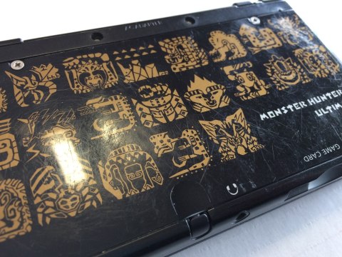 KONSOLA NEW NINTENDO 3DS CZARNA + RYSIK + USB + COVER PLATE MONSTER HUNTER