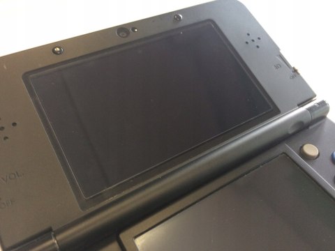 KONSOLA NEW NINTENDO 3DS CZARNA + RYSIK + USB + ETUI MARIO