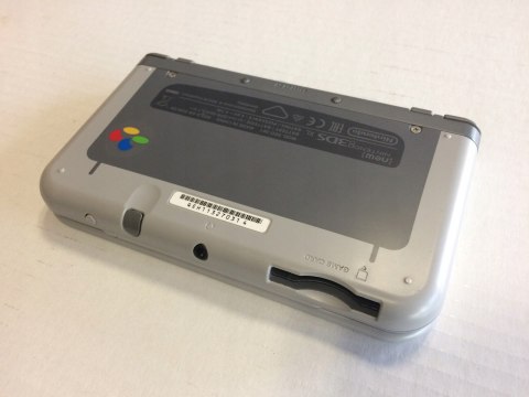 KONSOLA NEW NINTENDO 3DS XL SNES EDITION + ETUI + RYSIK + USB