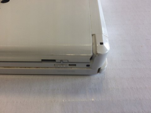 KONSOLA NINTENDO 3DS BIAŁA + ŁADOWARKA