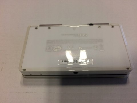 KONSOLA NINTENDO 3DS BIAŁA + RYSIK + KARTA PAMIĘCI + ETUI