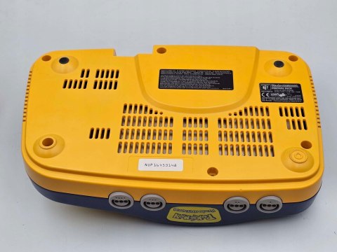 KONSOLA NINTENDO 64 POKEMON PIKACHU EDITION N64 + EXPANSION MEMORY PAK