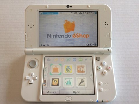 PIĘKNA KONSOLA NEW NINTENDO 3DS XL BIAŁA KOMPLET W PUDEŁKU + ŁADOWARKA
