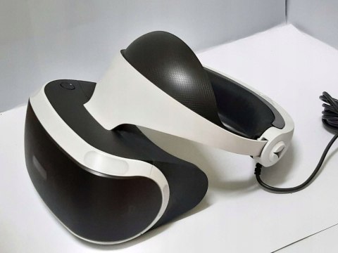 ZADBANY ZESTAW SONY PLAYSTATION VR V2 PS4/PS5 + KAMERA V2 + 2x MOVE + 3 GRY