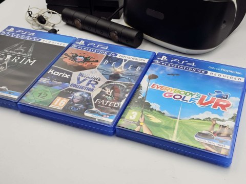 ZESTAW GOGLE PLAYSTATION VR PS4 + KAMERA V2 + 2x MOVE + 3 GRY