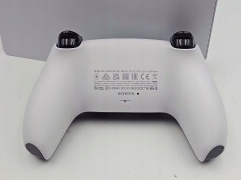 ZADBANA KONSOLA SONY PLAYSTATION 5 PRO 2TB + PAD