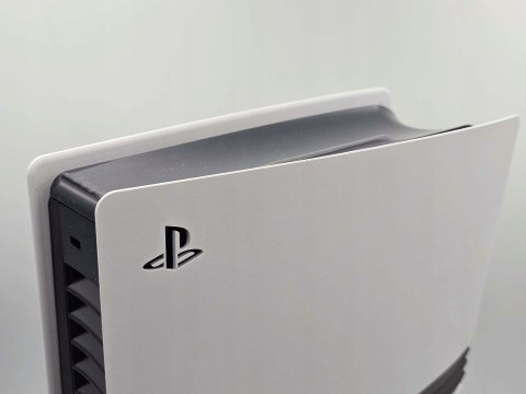 ZADBANA KONSOLA SONY PLAYSTATION 5 PRO 2TB + PAD