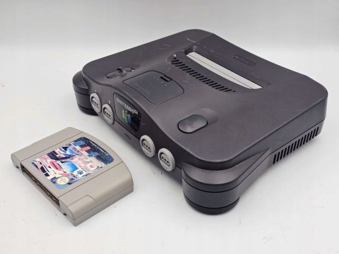 KONSOLA NINTENDO 64 + DWA PADY + JUMPER PAK + RUMBLE PAK + GRA