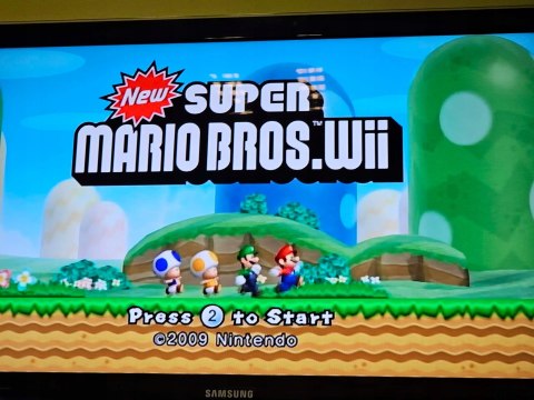 KONSOLA NINTENDO WII MINI + KONTROELRY + KIRBY'S, MARIO, BLOB, JUST DANCE