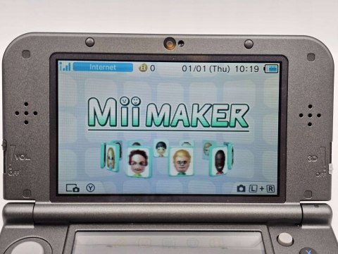 BARDZO ŁADNA KONSOLA NEW NINTENDO 3DS XL CZARNA IPS + RYSIK + PUDEŁKO