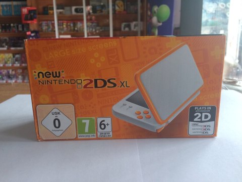 KONSOLA NEW NINTENDO 2DS XL BIAŁO-POMARAŃCZKOWA + RYSIK + PUDEŁKO