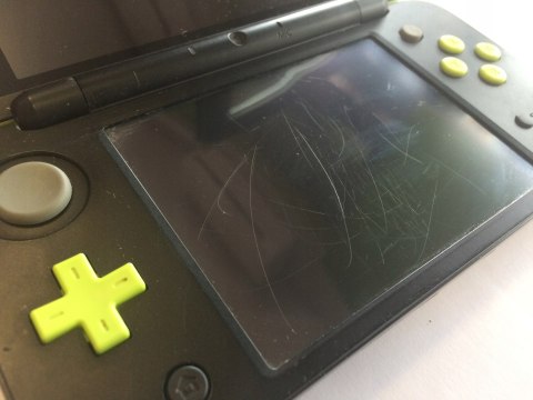 KONSOLA NEW NINTENDO 2DS XL CZARNO-ZIELONA + MARIO KART 7 + ETUI