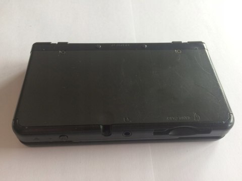 KONSOLA NEW NINTENDO 3DS CZARNA + KARTA PAMIĘCI + USB