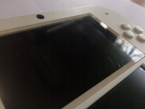 KONSOLA NINTENDO 2DS + GRA TOMODACHI LIFE + RYSIK + USB + KARA PAMIĘCI