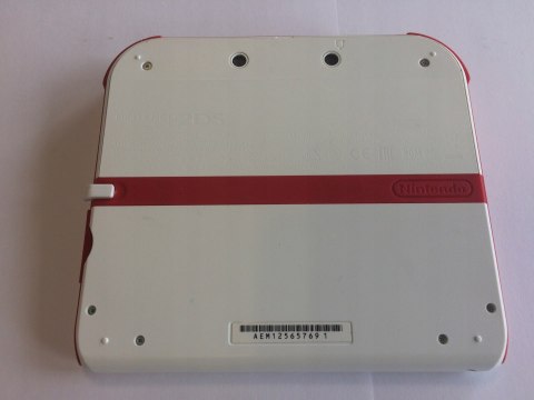 KONSOLA NINTENDO 2DS + GRA TOMODACHI LIFE + RYSIK + USB + KARA PAMIĘCI