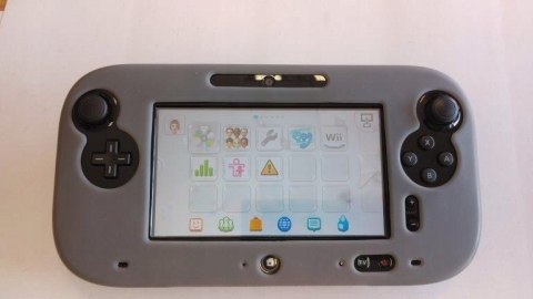 NINTENDO WII U 32GB + GAMEPAD + 7 GIER ( W TYM 4 MARIO ) NINTENDO WII U 32GB + GAMEPAD + 7 GIER ( W TYM 4 MARIO )