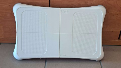WII FIT BALANCE BOARD + 3 GRY WII / WIIU [NINTENDO WII U]
