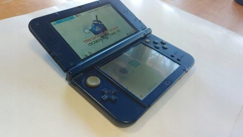 NEW NINTENDO 3DS XL NIEBIESKA IPS + USB + KARTA PAMIĘCI + RYSIK + 4 ZELDY