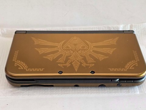 BARDZO ŁADNA KONSOLA NEW NINTENDO 3DS XL ZELDA HYRULE EDITION BARDZO ŁADNA KONSOLA NEW NINTENDO 3DS XL ZELDA HYRULE EDITION