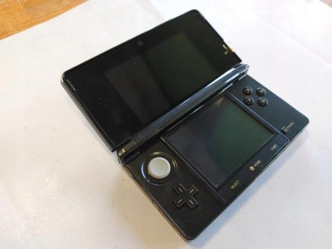 KONSOLA NINTENDO 3DS ZELDA LIMITED EDITION + GRA KONSOLA NINTENDO 3DS ZELDA LIMITED EDITION + GRA