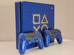 KONSOLA PLAYSTATION 4 SLIM 500GB 2116A EDYCJA DAYS OF PLAY + 2 PADY