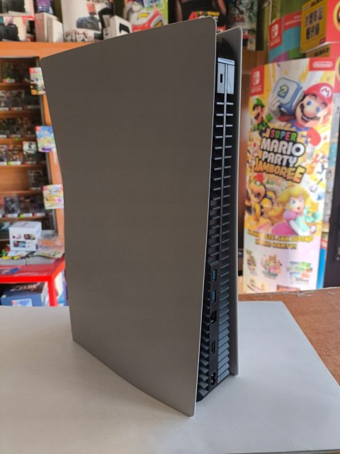 KONSOLA SONY PLAYSTATION 5 825GB 1216A SSD Z NAPĘDEM BLU-RAY + PAD KONSOLA SONY PLAYSTATION 5 825GB 1216A SSD Z NAPĘDEM BLU-RAY + PAD