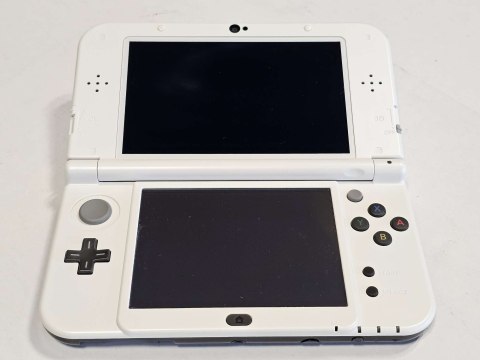 NEW NINTENDO 3DS XL FIRE EMBLEM FATES LIMITED EDITION IPS + GRA LANGRISSER NEW NINTENDO 3DS XL FIRE EMBLEM FATES LIMITED EDITION IPS + GRA LANGRISSER