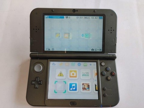 NEW NINTENDO 3DS XL MONSTER HUNTER 4 ULTIMATE EDITION EKRAN IPS + ORG ŁAD NEW NINTENDO 3DS XL MONSTER HUNTER 4 ULTIMATE EDITION EKRAN IPS + ORG ŁAD