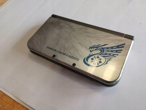 NEW NINTENDO 3DS XL MONSTER HUNTER 4 ULTIMATE EDITION EKRAN IPS + ORG ŁAD NEW NINTENDO 3DS XL MONSTER HUNTER 4 ULTIMATE EDITION EKRAN IPS + ORG ŁAD