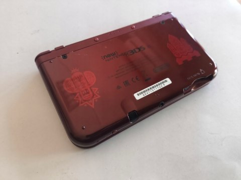 NEW NINTENDO 3DS XL MONSTER HUNTER LIMITED + GRA + PUDEŁKO NEW NINTENDO 3DS XL MONSTER HUNTER LIMITED + GRA + PUDEŁKO