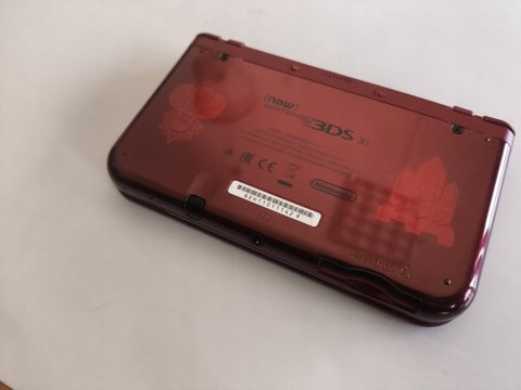 NEW NINTENDO 3DS XL MONSTER HUNTER LIMITED + GRA + PUDEŁKO NEW NINTENDO 3DS XL MONSTER HUNTER LIMITED + GRA + PUDEŁKO