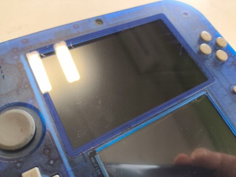 KONSOLA NINTENDO 2DS TRANSPARENTNA NIEBIESKA + RYSIK + ŁADOWARKA + KARTA KONSOLA NINTENDO 2DS TRANSPARENTNA NIEBIESKA + RYSIK + ŁADOWARKA + KARTA