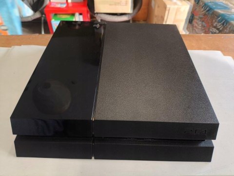 KONSOLA PLAYSTATION 4 500GB 1116A + PAD + OKABLOWANIE + PUDEŁKO KONSOLA PLAYSTATION 4 500GB 1116A + PAD + OKABLOWANIE + PUDEŁKO