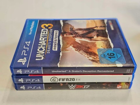 KONSOLA PS4 PLAYSTATION 4 SLIM 1TB + ORYGINALNY PAD + 3 GRY KONSOLA PS4 PLAYSTATION 4 SLIM 1TB + ORYGINALNY PAD + 3 GRY