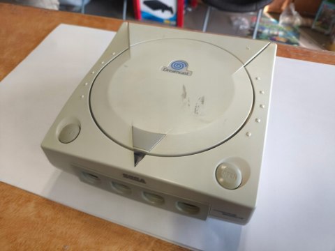 KONSOLA SEGA DREAMCAST + ORYGINALNY PAD + OKABLOWANIE KONSOLA SEGA DREAMCAST + ORYGINALNY PAD + OKABLOWANIE
