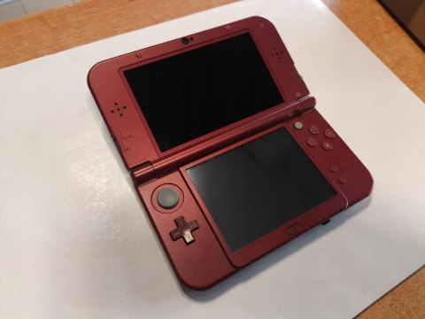 NEW NINTENDO 3DS XL MONSTER HUNTER LIMITED + GRA + PUDEŁKO NEW NINTENDO 3DS XL MONSTER HUNTER LIMITED + GRA + PUDEŁKO