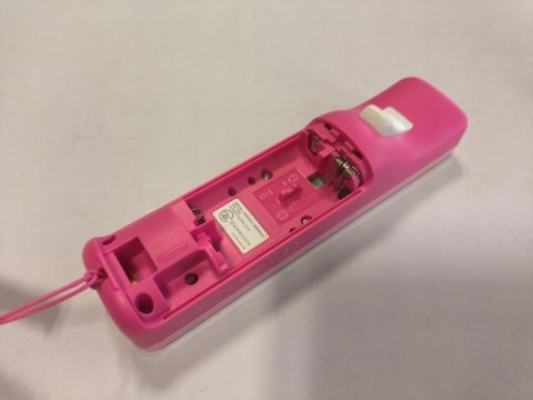 ORYGINALNY KONTROLER NINTENDO WII REMOTE PLUS - EDYCJA PEACH ORYGINALNY KONTROLER NINTENDO WII REMOTE PLUS - EDYCJA PEACH