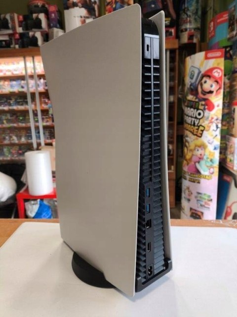 SONY PLAYSTATION 5 825GB SSD Z NAPĘDEM BLU-RAY + PAD +GRA FINAL FANTASY XVI SONY PLAYSTATION 5 825GB SSD Z NAPĘDEM BLU-RAY + PAD +GRA FINAL FANTASY XVI