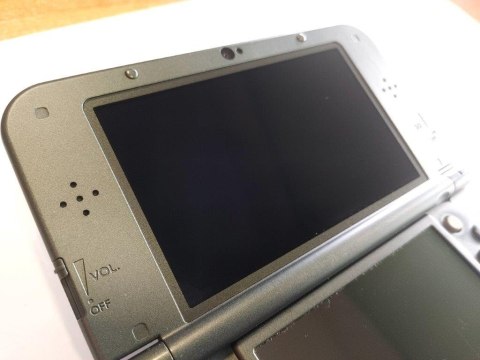 KONSOLA NEW NINTENDO 3DS XL CZARNA - GÓRNY EKRAN IPS + ŁADOWARKA + PUDEŁKO KONSOLA NEW NINTENDO 3DS XL CZARNA - GÓRNY EKRAN IPS + ŁADOWARKA + PUDEŁKO