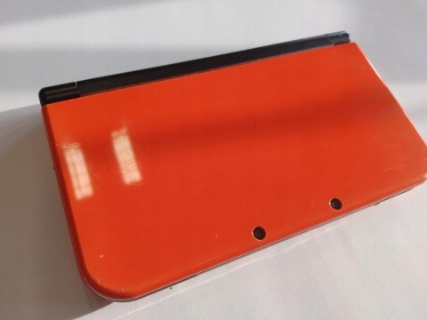 KONSOLA NEW NINTENDO 3DS XL POMARAŃCZOWO-CZARNA + GRA POKEMON MOON + ŁAD KONSOLA NEW NINTENDO 3DS XL POMARAŃCZOWO-CZARNA + GRA POKEMON MOON + ŁAD