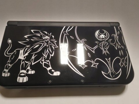 KONSOLA NEW NINTENDO 3DS XL SOLGALEO & LUNALA IPS + ETUI + ŁAD + POKEMON X KONSOLA NEW NINTENDO 3DS XL SOLGALEO & LUNALA IPS + ETUI + ŁAD + POKEMON X