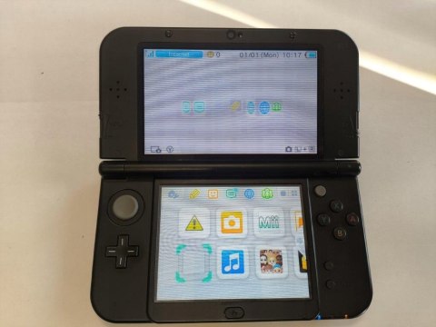 KONSOLA NEW NINTENDO 3DS XL SOLGALEO & LUNALA IPS + RYSIK + PUDEŁKO + ŁAD KONSOLA NEW NINTENDO 3DS XL SOLGALEO & LUNALA IPS + RYSIK + PUDEŁKO + ŁAD