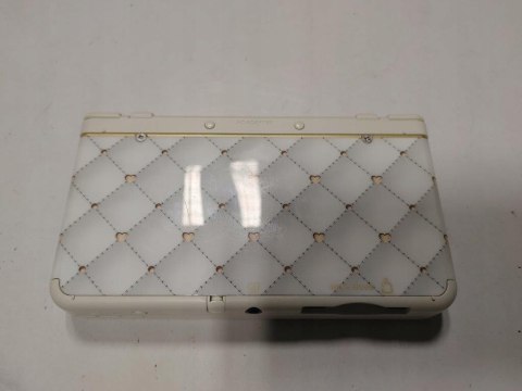 KONSOLA NEW NINTENDO 3DS + ŁADOWARKA + RYSIK + ETUI + GRA KONSOLA NEW NINTENDO 3DS + ŁADOWARKA + RYSIK + ETUI + GRA