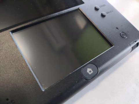 KONSOLA NINTENDO 2DS + KARTA PAMIĘCI + ŁAD + ETUI + NEW SUPER MARIO BROS 2 KONSOLA NINTENDO 2DS + KARTA PAMIĘCI + ŁAD + ETUI + NEW SUPER MARIO BROS 2