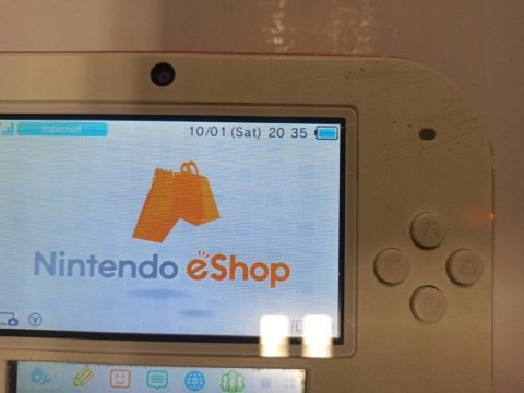 KONSOLA NINTENDO 2DS + KARTA PAMIĘCI + ŁADOWARKA KONSOLA NINTENDO 2DS + KARTA PAMIĘCI + ŁADOWARKA